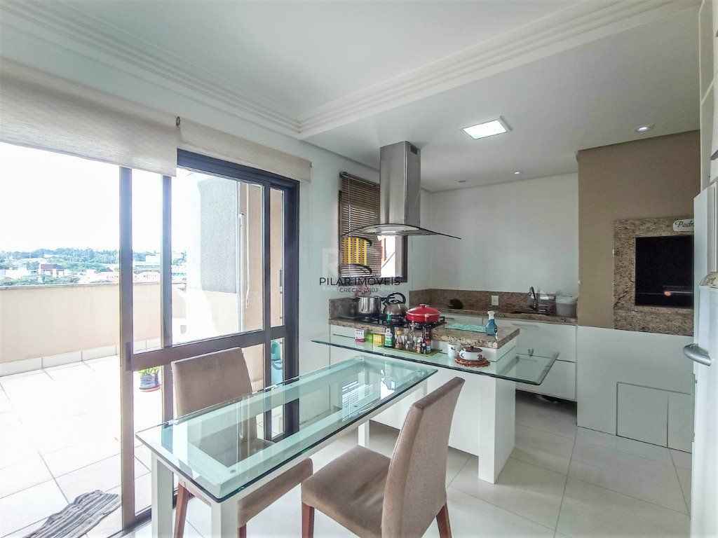 Cobertura para Venda - 174.22m², 2 dormitórios, 2 vagas - Menino Deus
