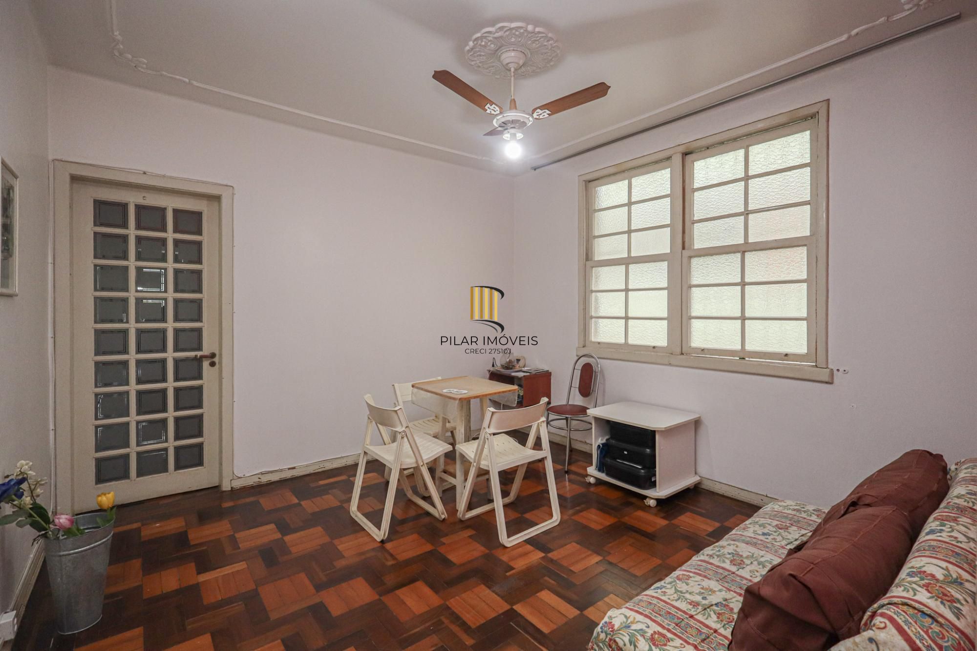 Apartamento 03 dormitórios de frente na Cristóvão Colombo em Porto Alegre - Pilar Imóveis