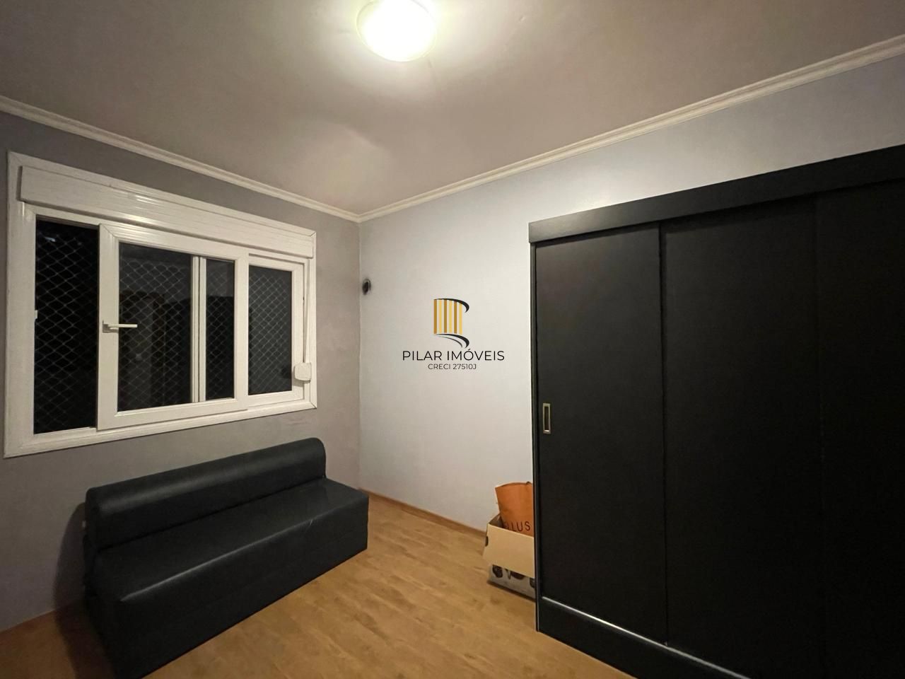 Apartamento, 2 Dormitórios, 2 Banheiros, 2 Vagas, Bairro Menino Deus