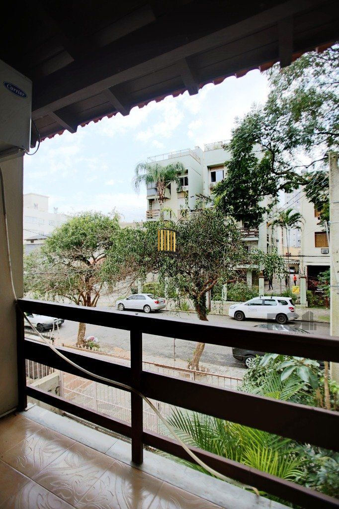 Casa 3 Dormitório(s) Bairro Petrópolis
