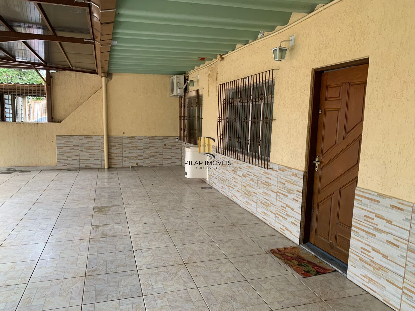 Casa para Venda - 55m², 3 dormitórios, 2 vagas - Rio Branco