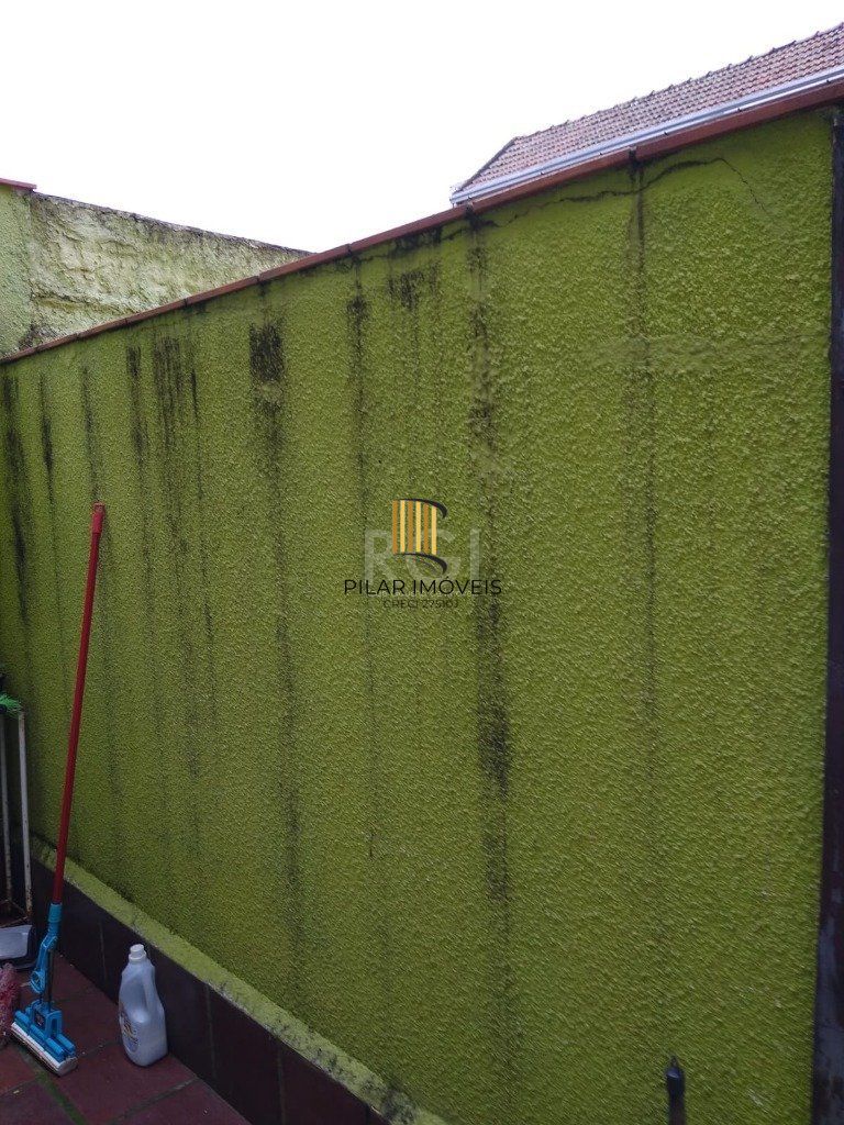 Casa para Venda - 265m², 5 dormitórios, sendo 2 suites, Floresta