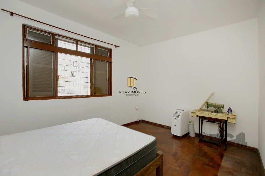 Casa 4 Dormitório(s) Bairro Sarandi