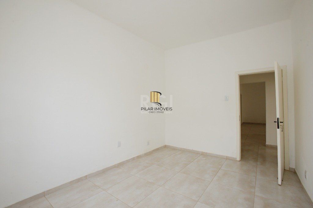 Prédio Comercial 2 dormitórios no bairro Navegantes