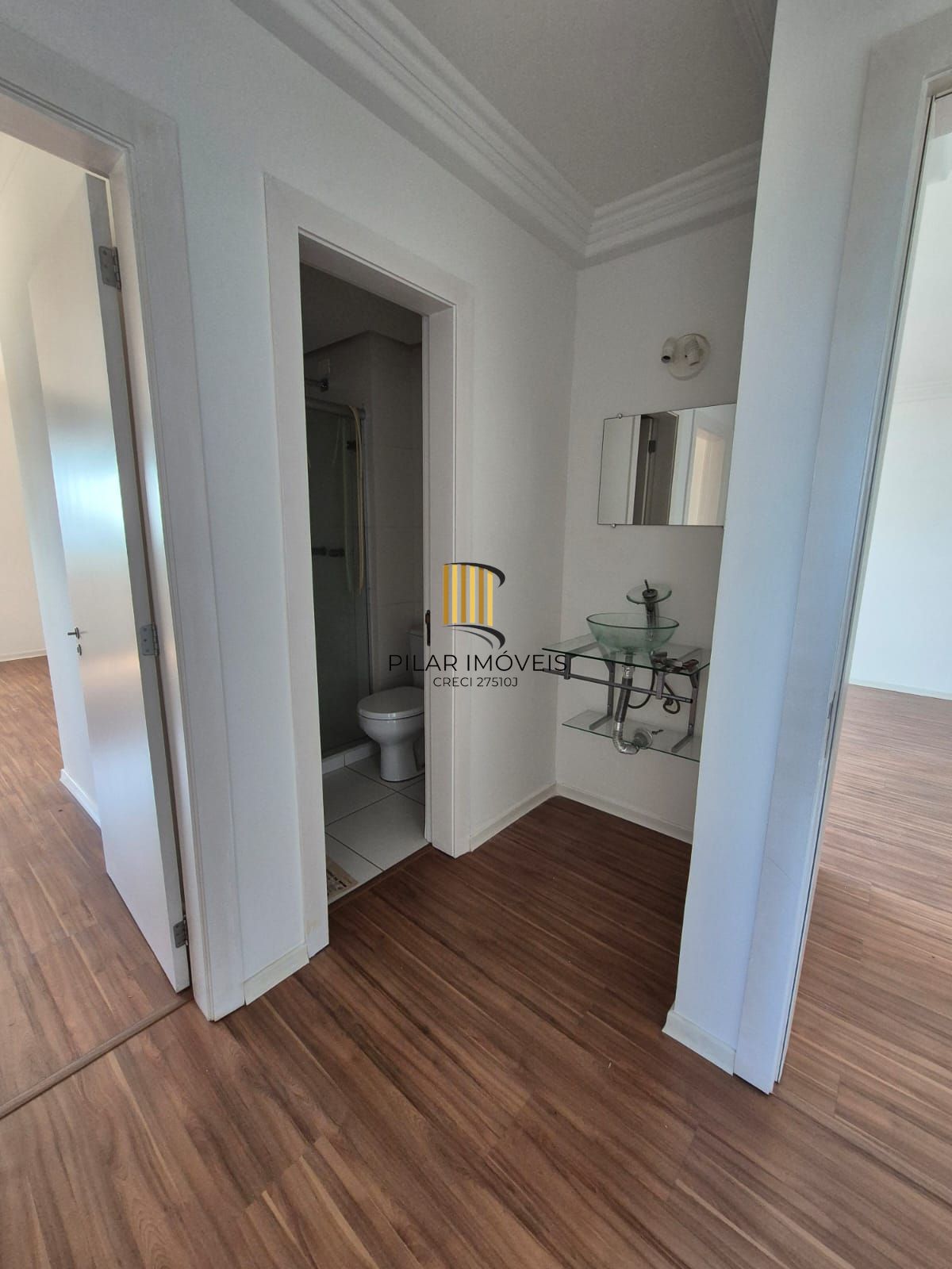 Apartamento 03 dormitórios no Bairro Cristo Redentor em Porto Alegre.