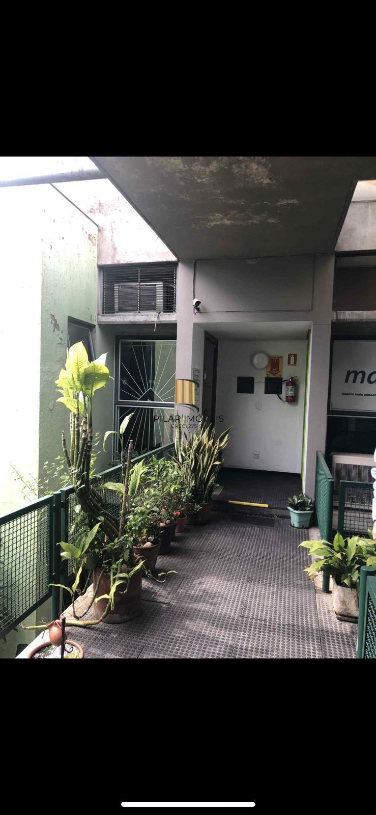 VENDE SALA COMERCIAL NO BAIRRO FLORESTA PORTO ALEGRE RS