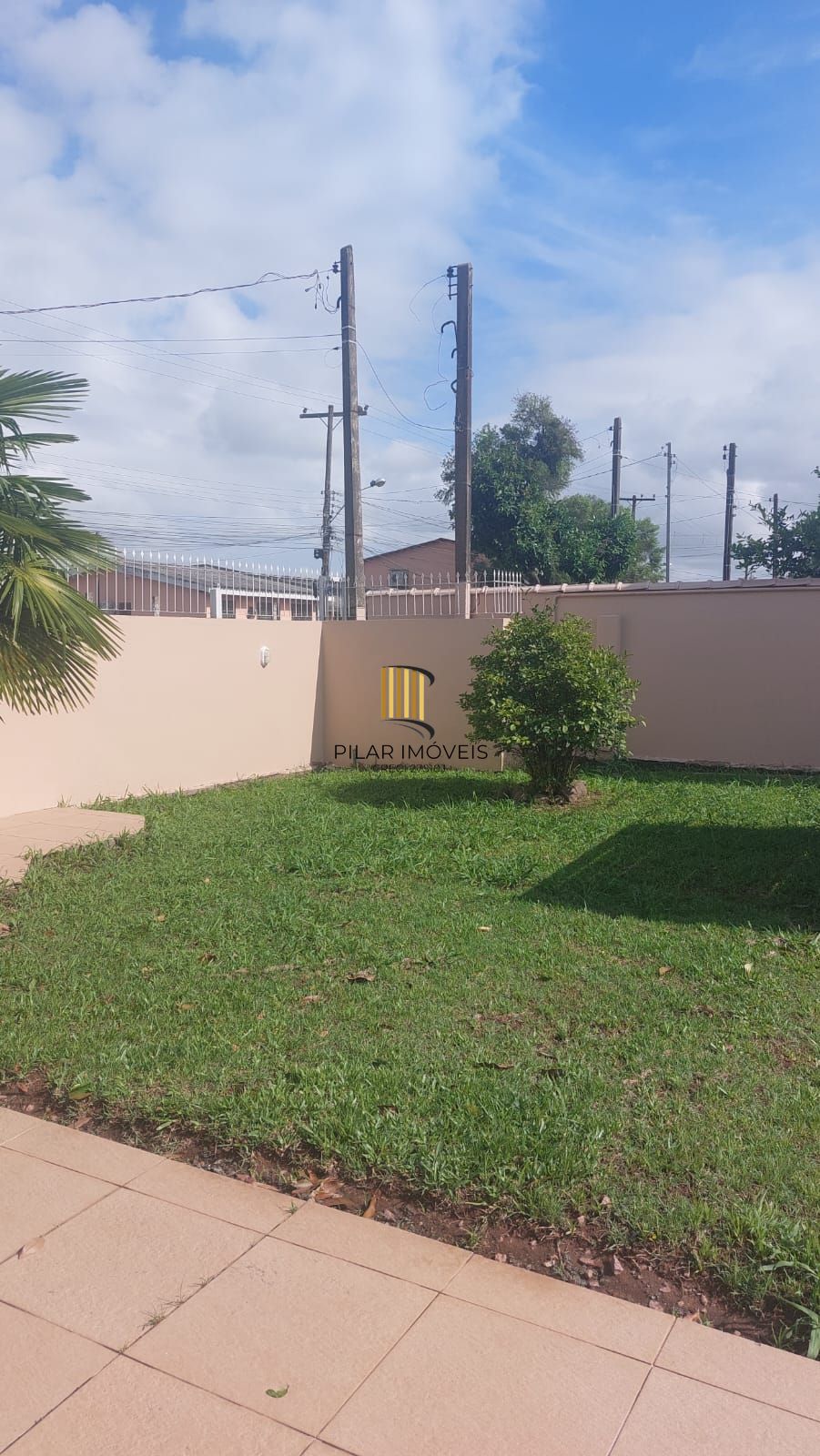 Casa 3 dormitórios no bairro Maria Regina
