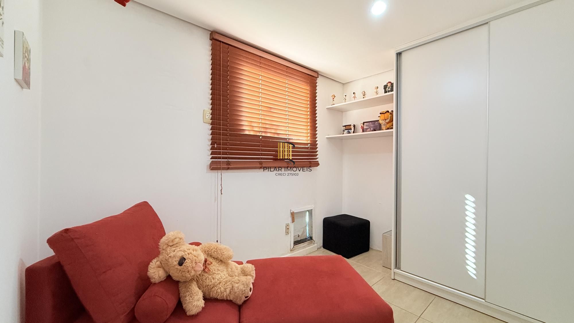 Cobertura Semimobiliada com Vista Panorâmica em Porto Alegre