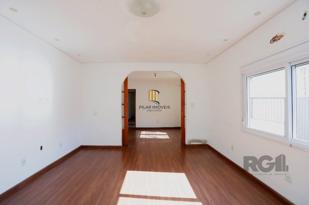 Casa 3 dormitórios no bairro Passo da Areia