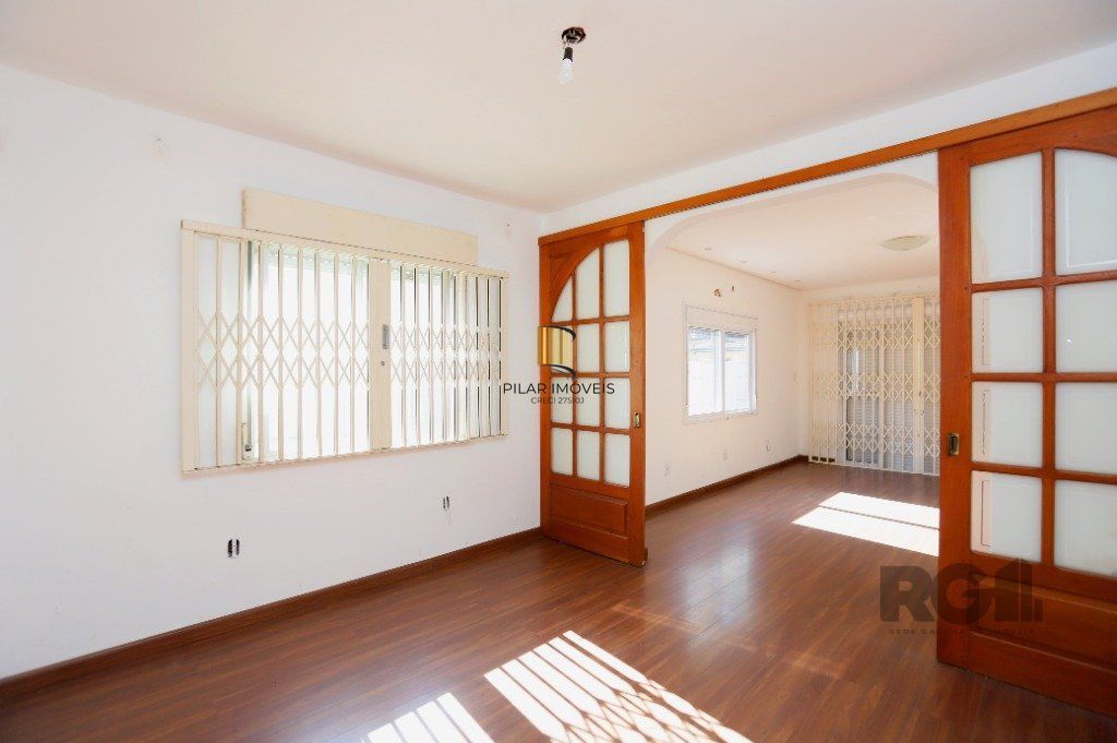 Casa 3 dormitórios no bairro Passo da Areia