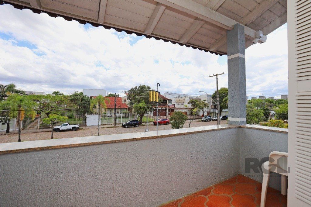 Casa 04 suítes no Bairro Ipanema em Porto Alegre