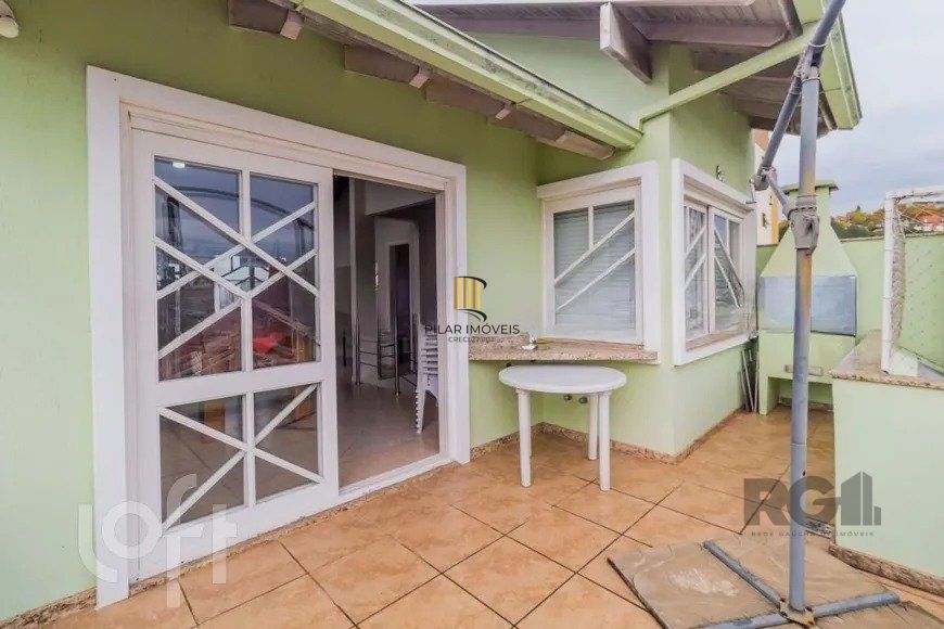 Casa 4 dormitórios no bairro Cristal