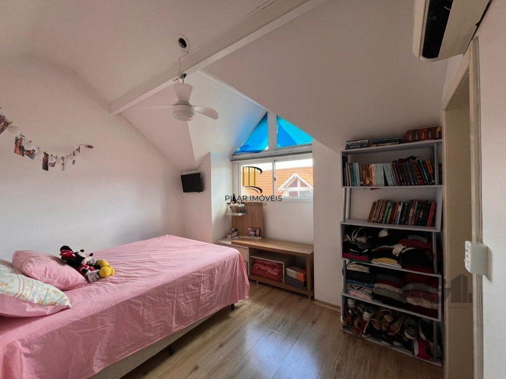 Casa de Condomínio 3 dormitórios no bairro Sarandi