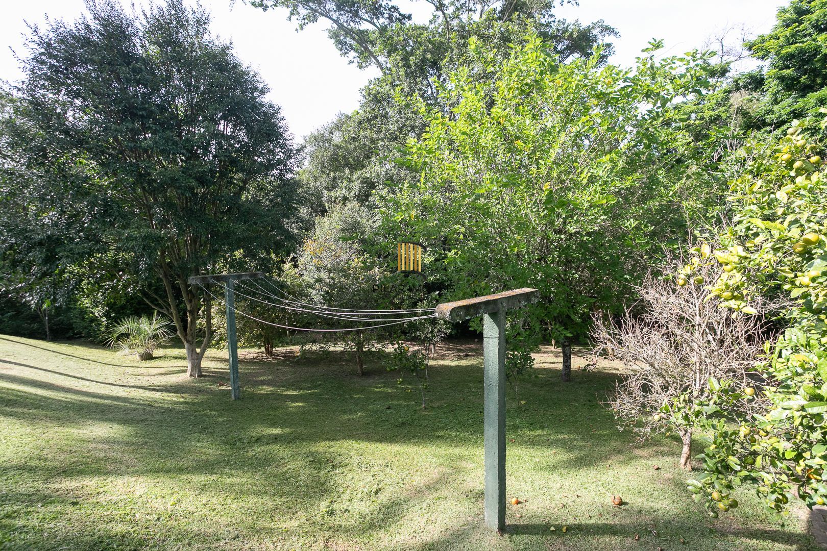 Casa mobiliada em condomínio
