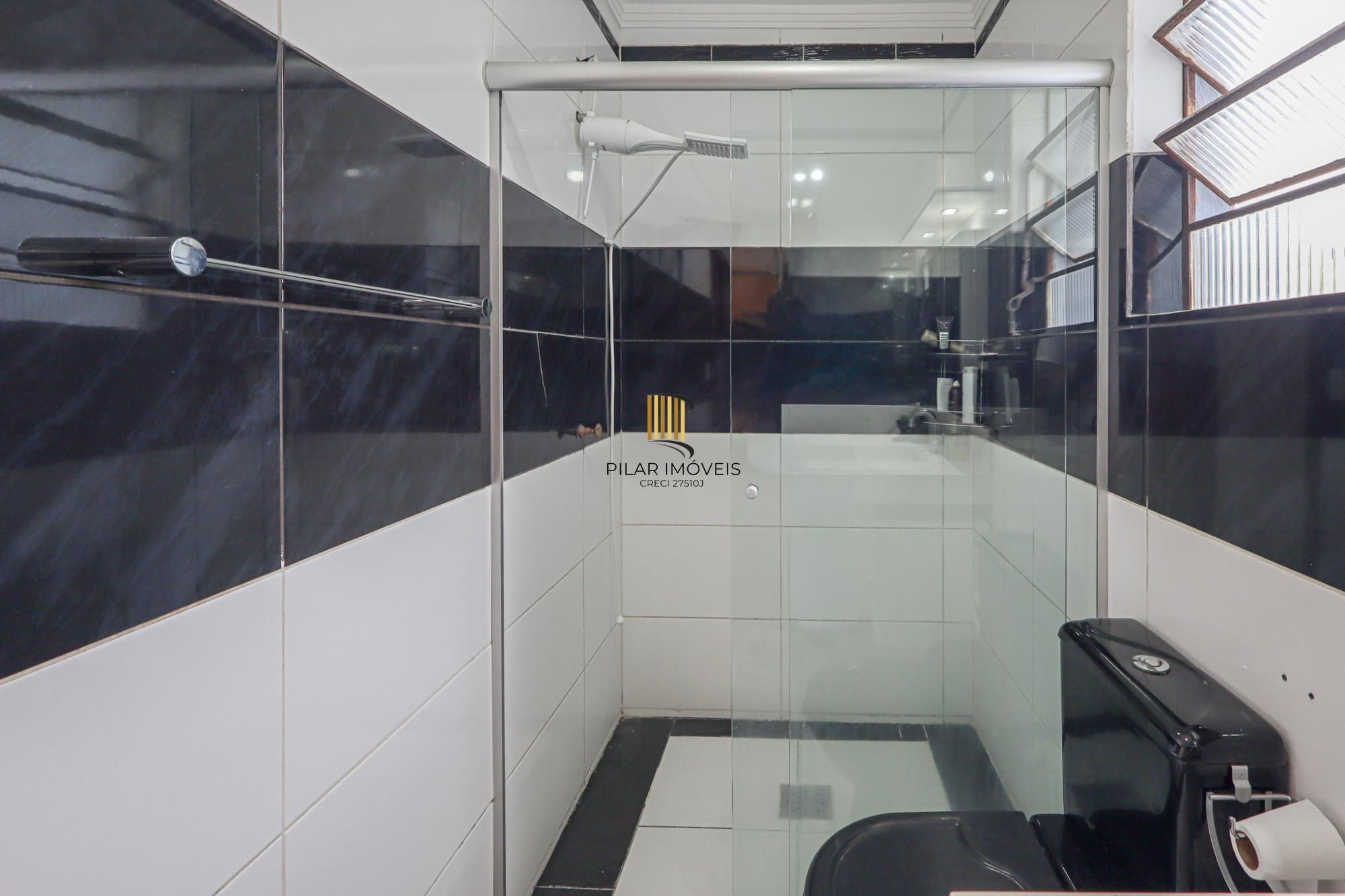 Casa semi mobiliada, 4 dormitórios no Bairro Jardim Sabará