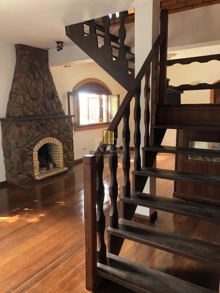 Casa para Venda - 326m², 3 dormitórios, sendo 2 suites, 4 vagas - Parque dos Maias