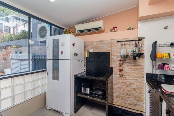 Casa de Condomínio 3 dormitórios no bairro Mário Quintana