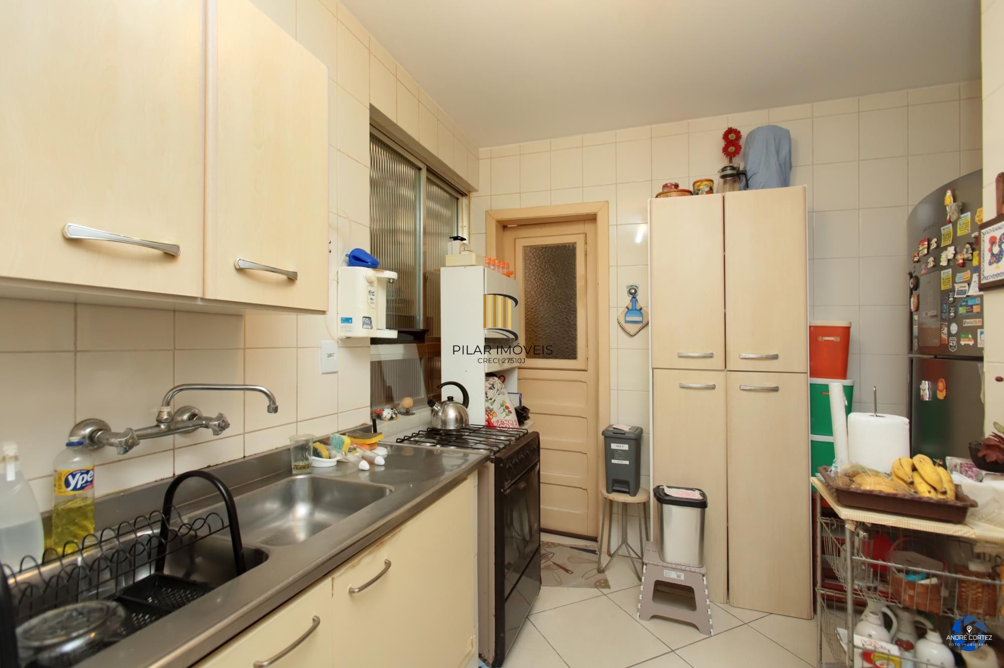 No Moinhos de Vento 03 dormitórios com 01 vaga