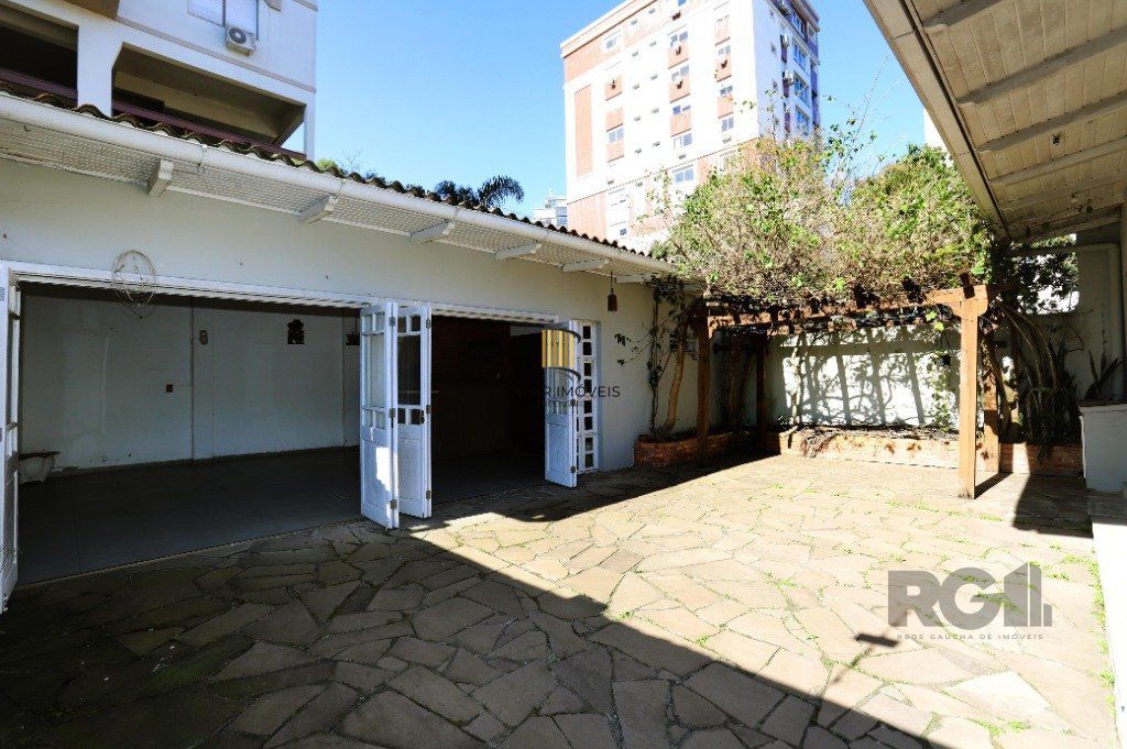 Casa 3 dormitórios no bairro Passo da Areia