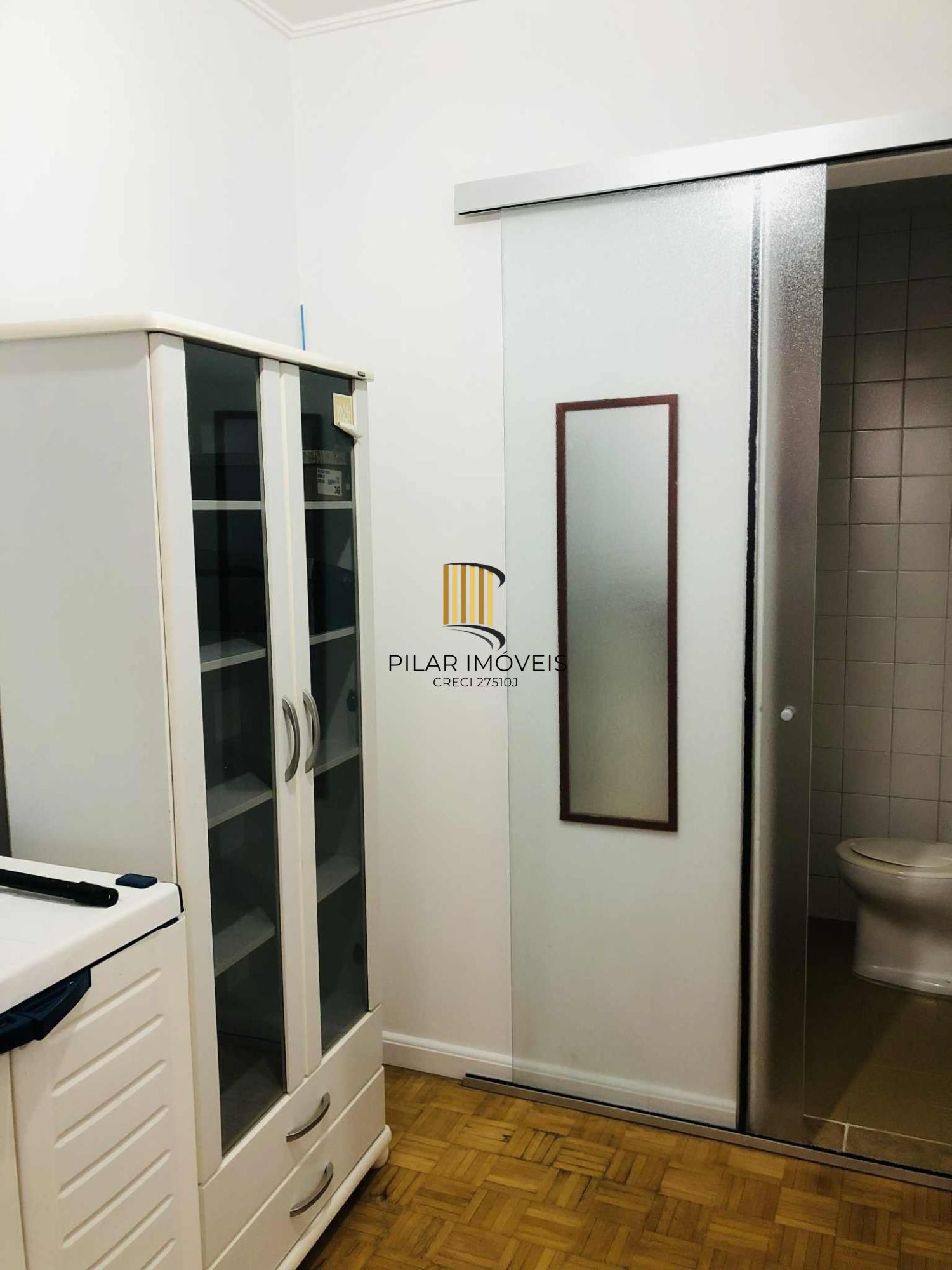 apartamento de 2 dormitórios com garagem no bairro rio branco