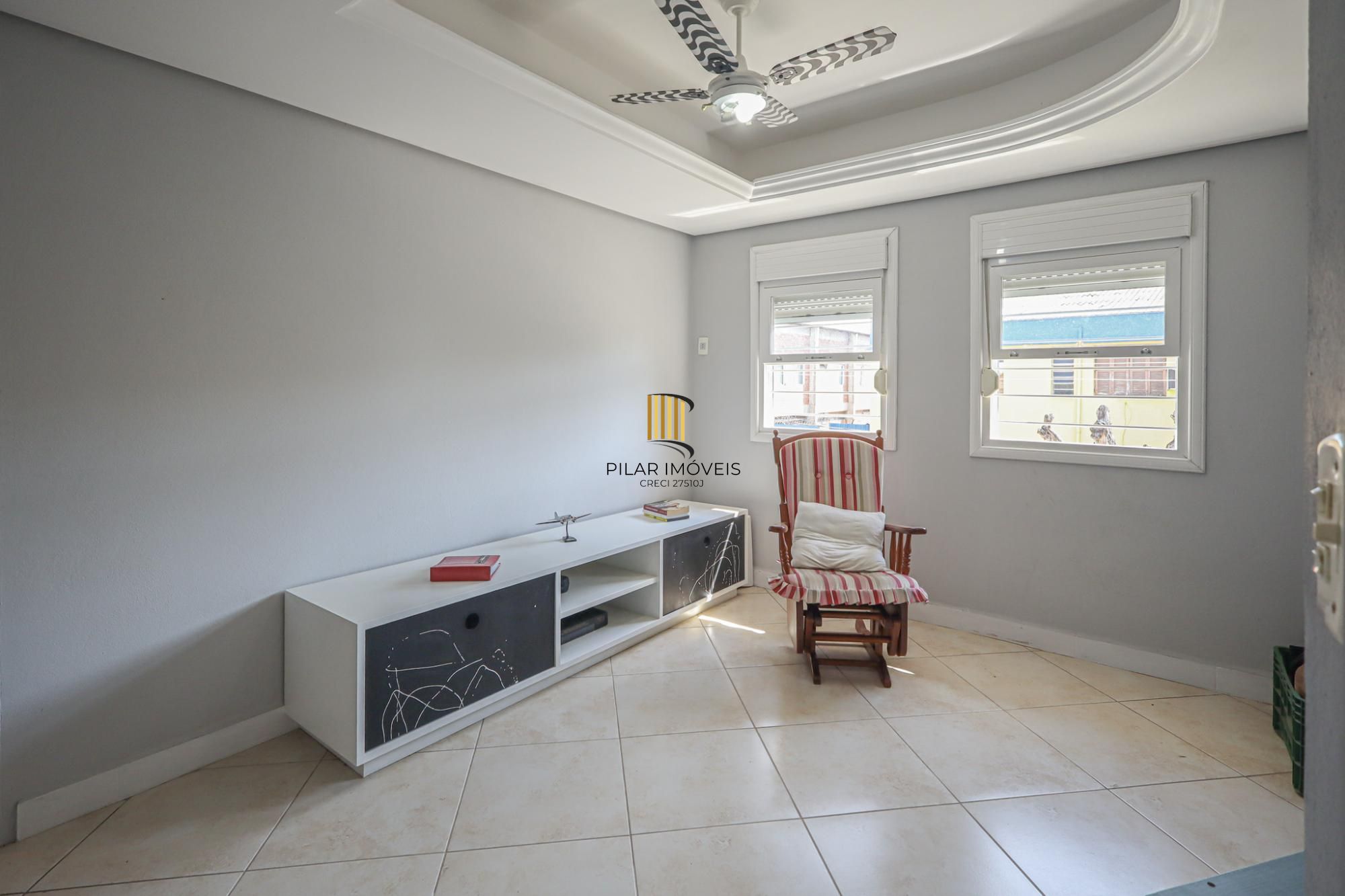 Residência de luxo ! Impecável.. 04 dormitórios , piscina / estuda dação