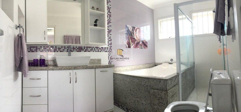 Casa para Venda - 248m², 5 dormitórios, sendo 1 suites, 3 vagas - Sarandi