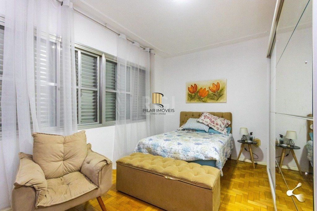 Casa para Venda - 221m², 4 dormitórios, sendo 1 suites, 2 vagas - São Geraldo