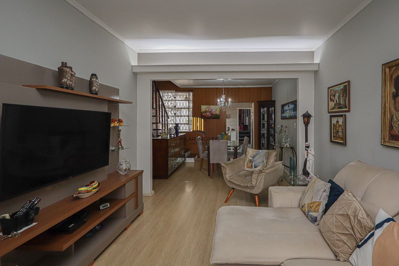 Casa a venda, 3 quartos sendo 1 suíte, 166m² no bairro Passo da areia, Porto Alegre