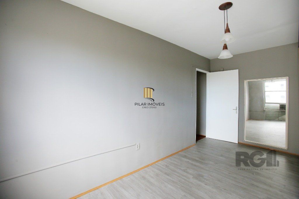 Apartamento a venda, 2 quartos, financiável no bairro Humaitá, Porto Alegre.