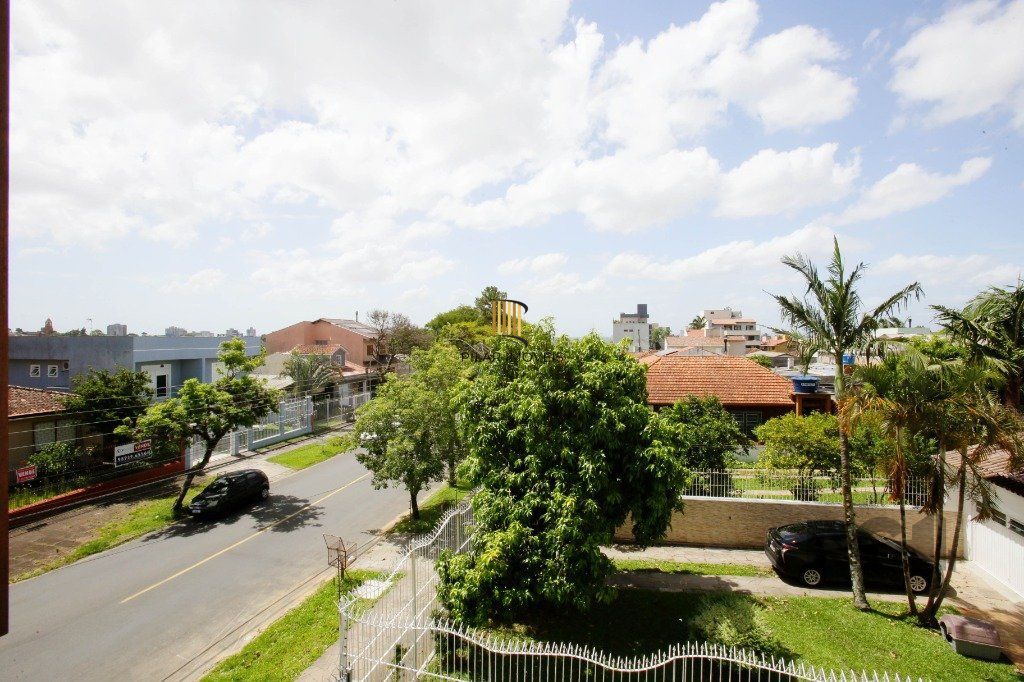 Sobrado 2 dormitórios no bairro Jardim Sabará