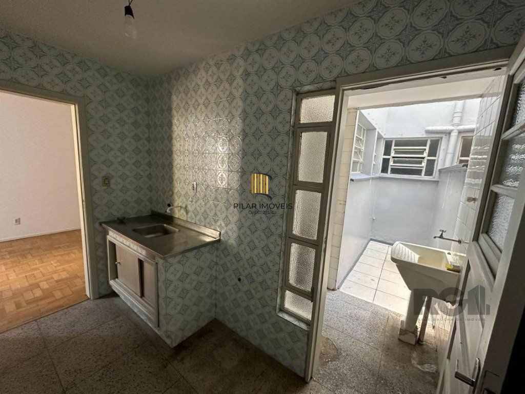 Apartamento 2 dormitórios no bairro Floresta