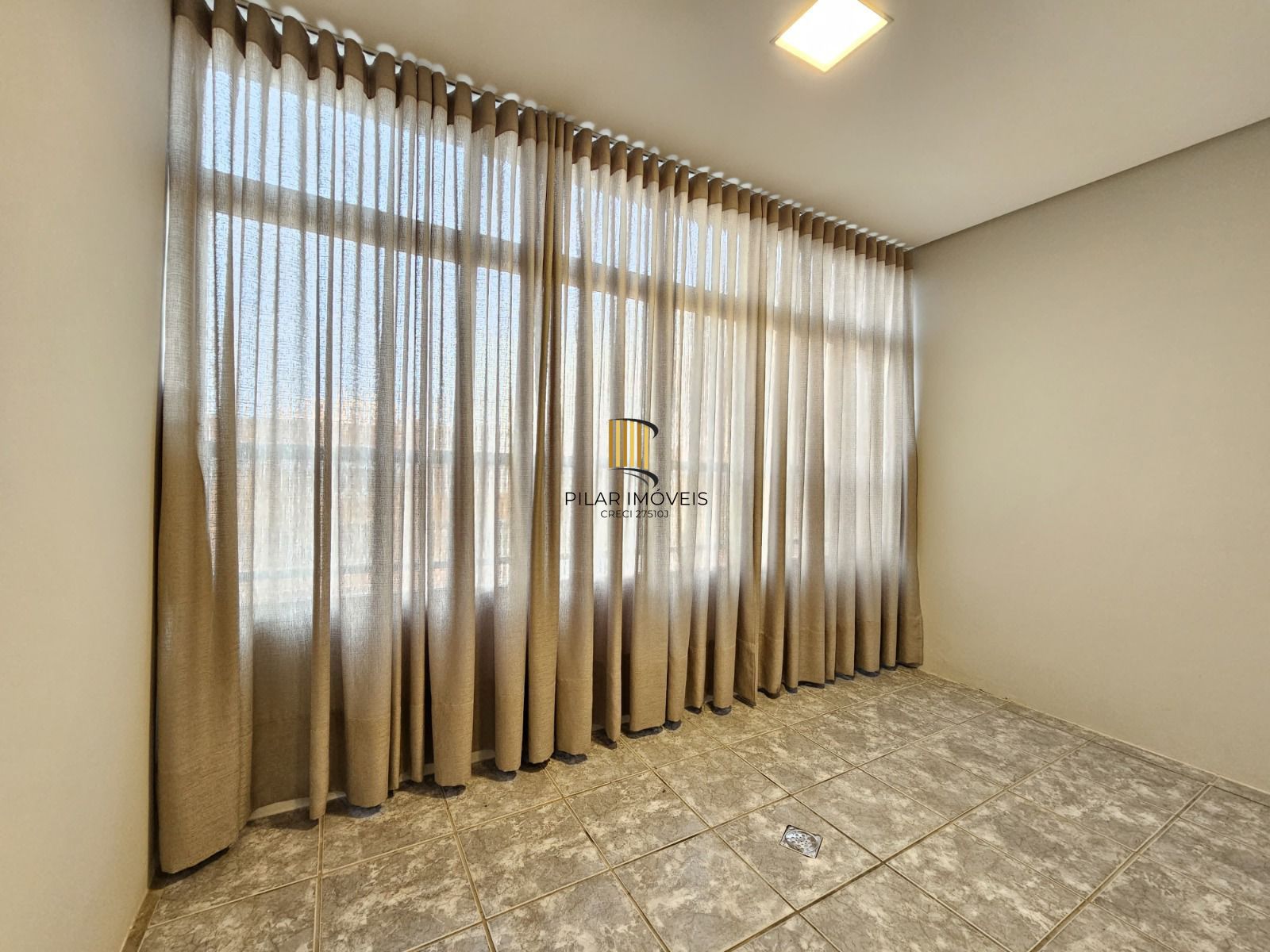 Apartamento, 02 Dormitórios, 01 Banheiro, 63.93m², Capão da Canoa - RS