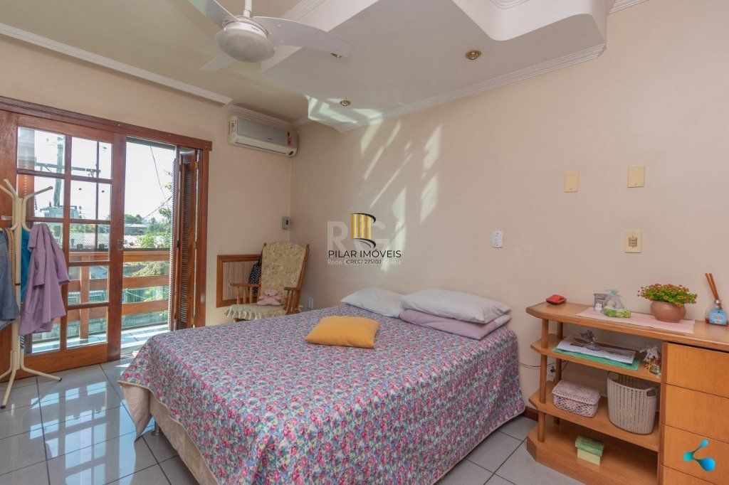 Casa para Venda - 272m², 3 dormitórios, sendo 1 suites, 2 vagas - Sarandi