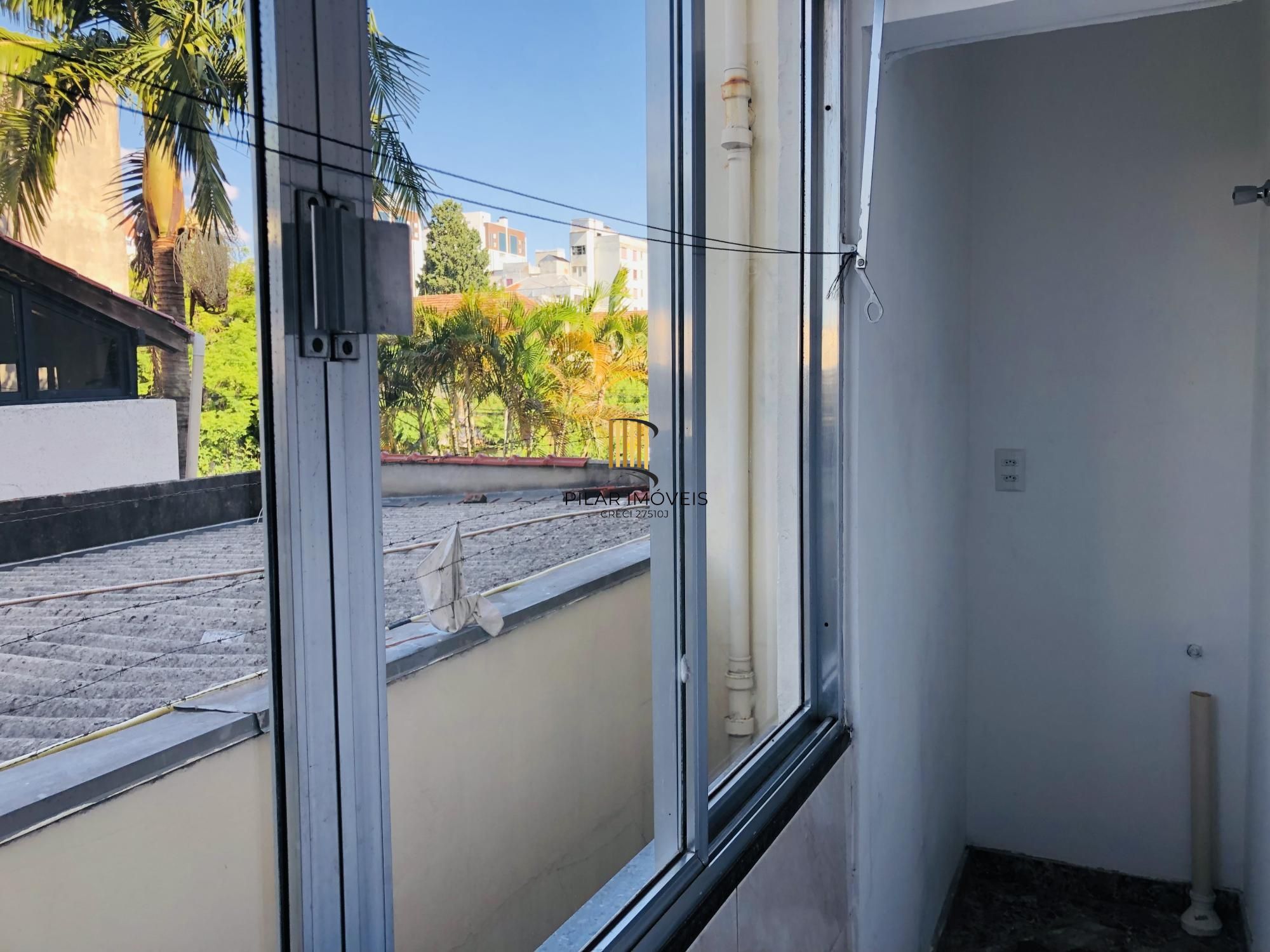 Apartamento 02 dormitorios Bairro Floresta