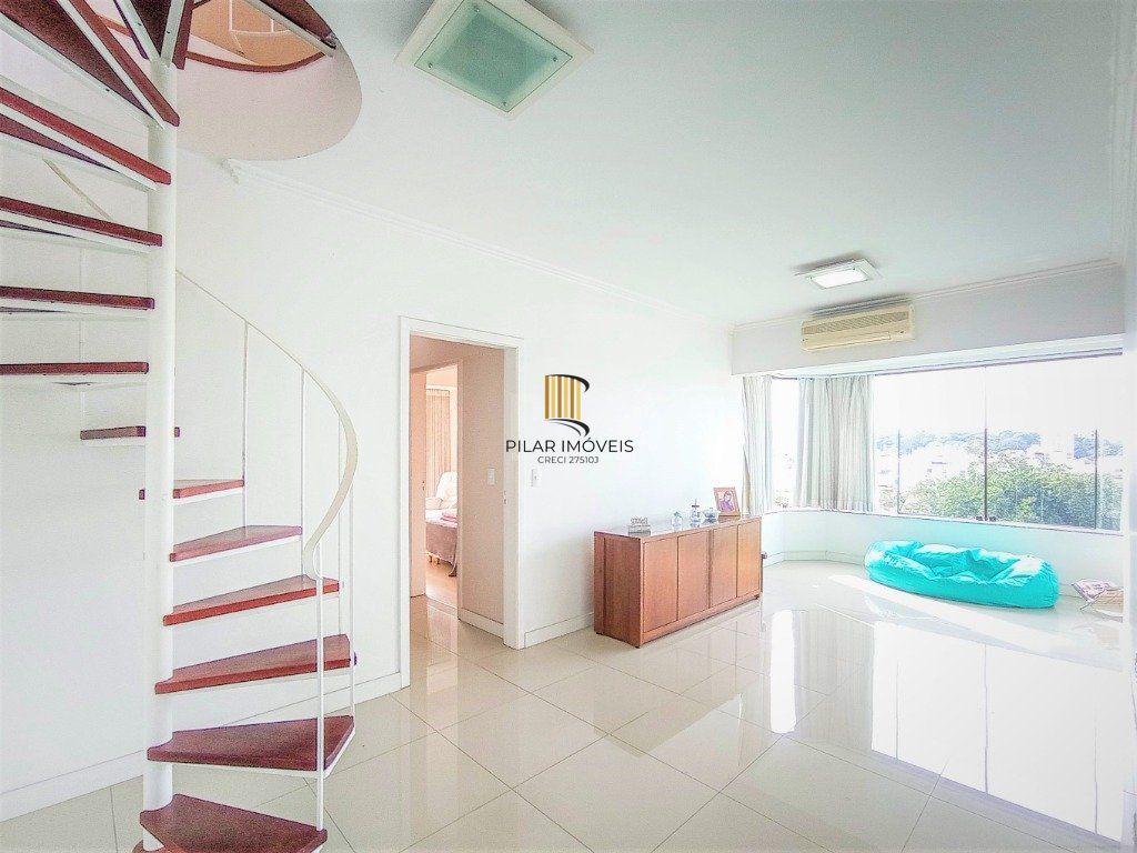 Cobertura para Venda - 174.22m², 2 dormitórios, 2 vagas - Menino Deus