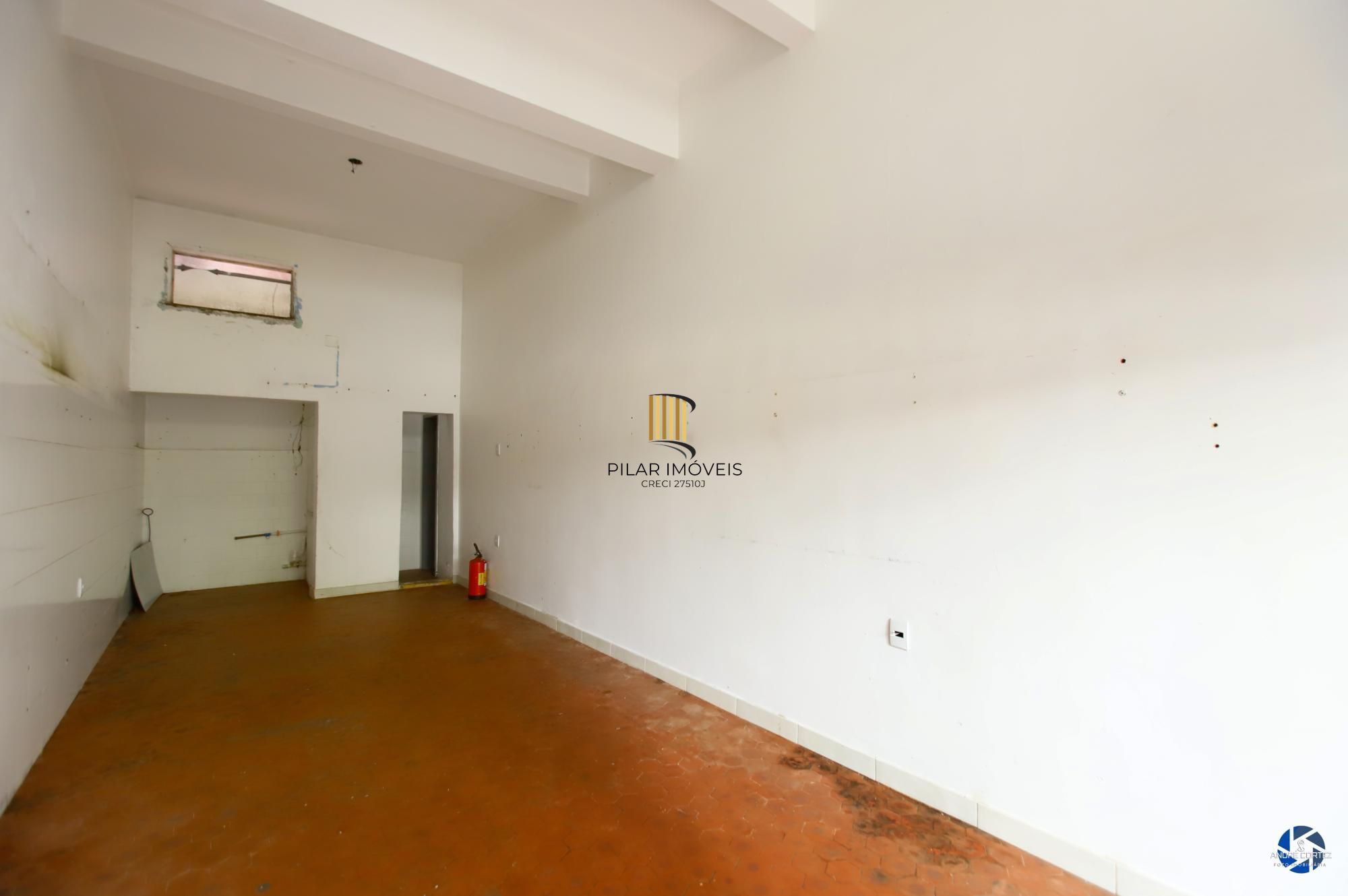 LOJA NO CORAÇÃO DO BAIRRO PETÓPOLIS