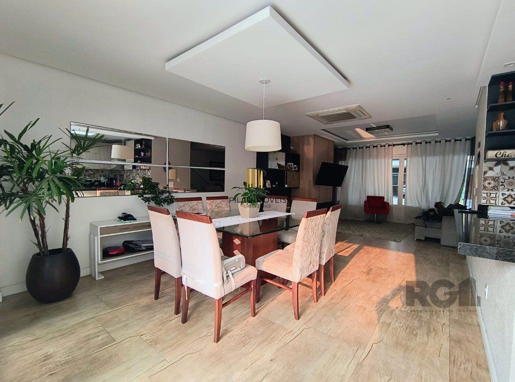 Casa 3 dormitórios no bairro Sarandi