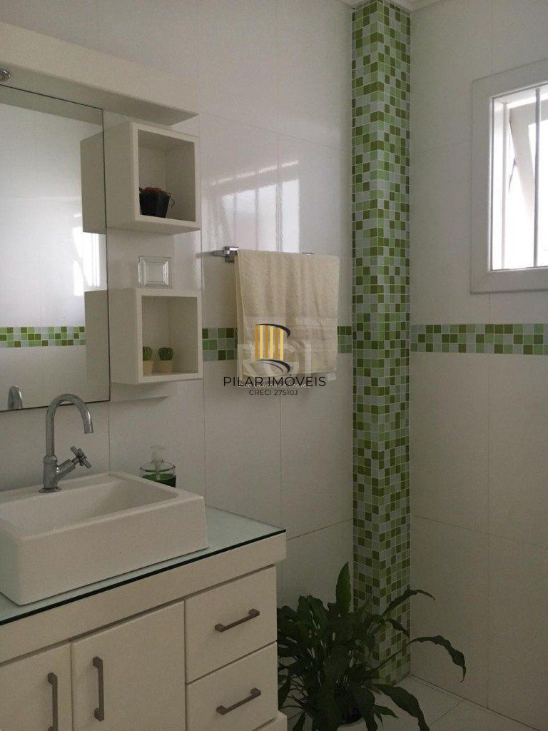 Casa para Venda - 248m², 5 dormitórios, sendo 1 suites, 3 vagas - Sarandi