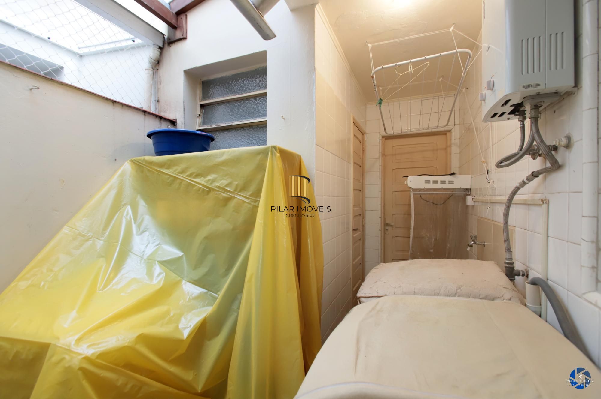 No Moinhos de Vento 03 dormitórios com 01 vaga