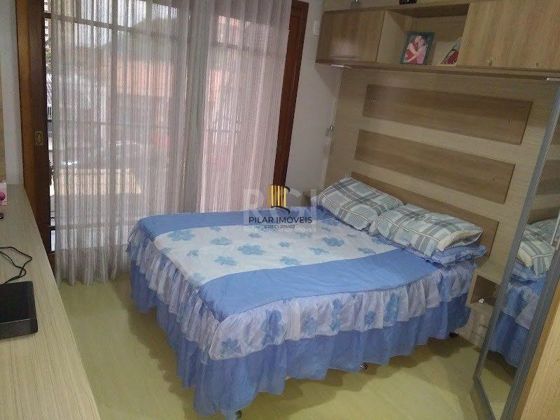 Casa 5 dormitórios no bairro Centro