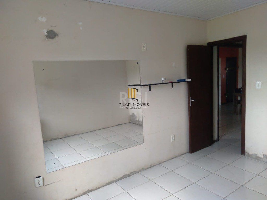 Casa para Venda - 107m², 3 dormitórios, 1 vaga - Centro
