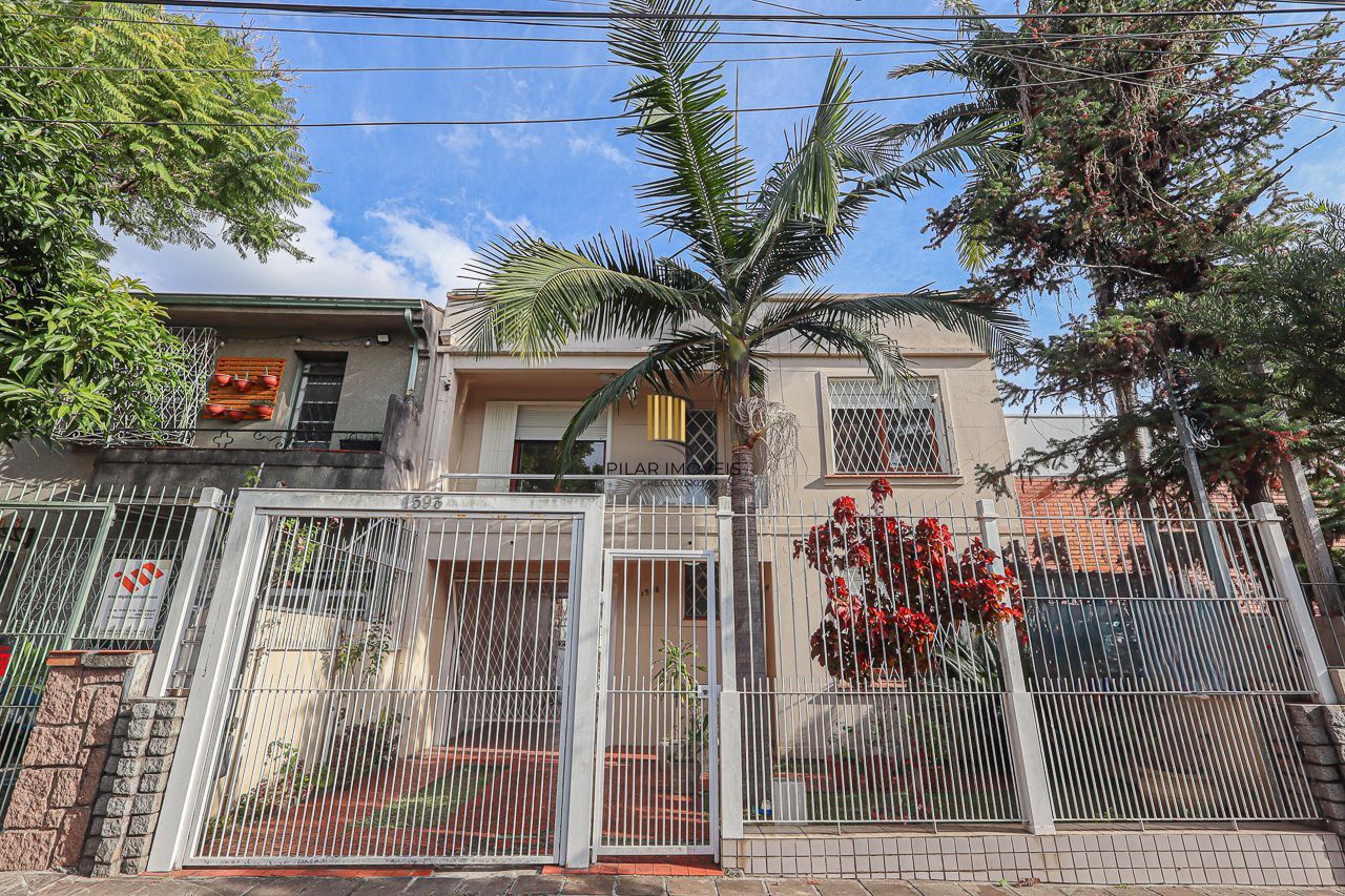 Casa à venda, 3 dormitórios, 316m², 4 vagas de garagem,  Bairro São Geraldo