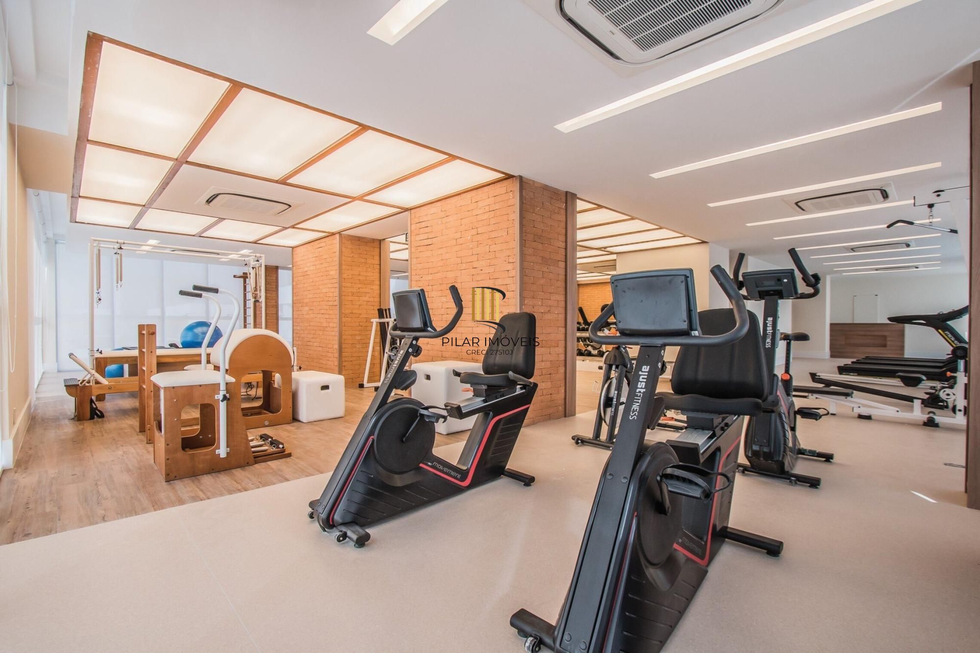 Conjunto comercial MEDPLEX EIXO NORTE
