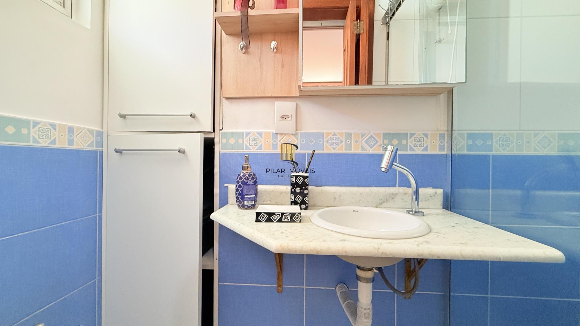 Cobertura Semimobiliada com Vista Panorâmica em Porto Alegre