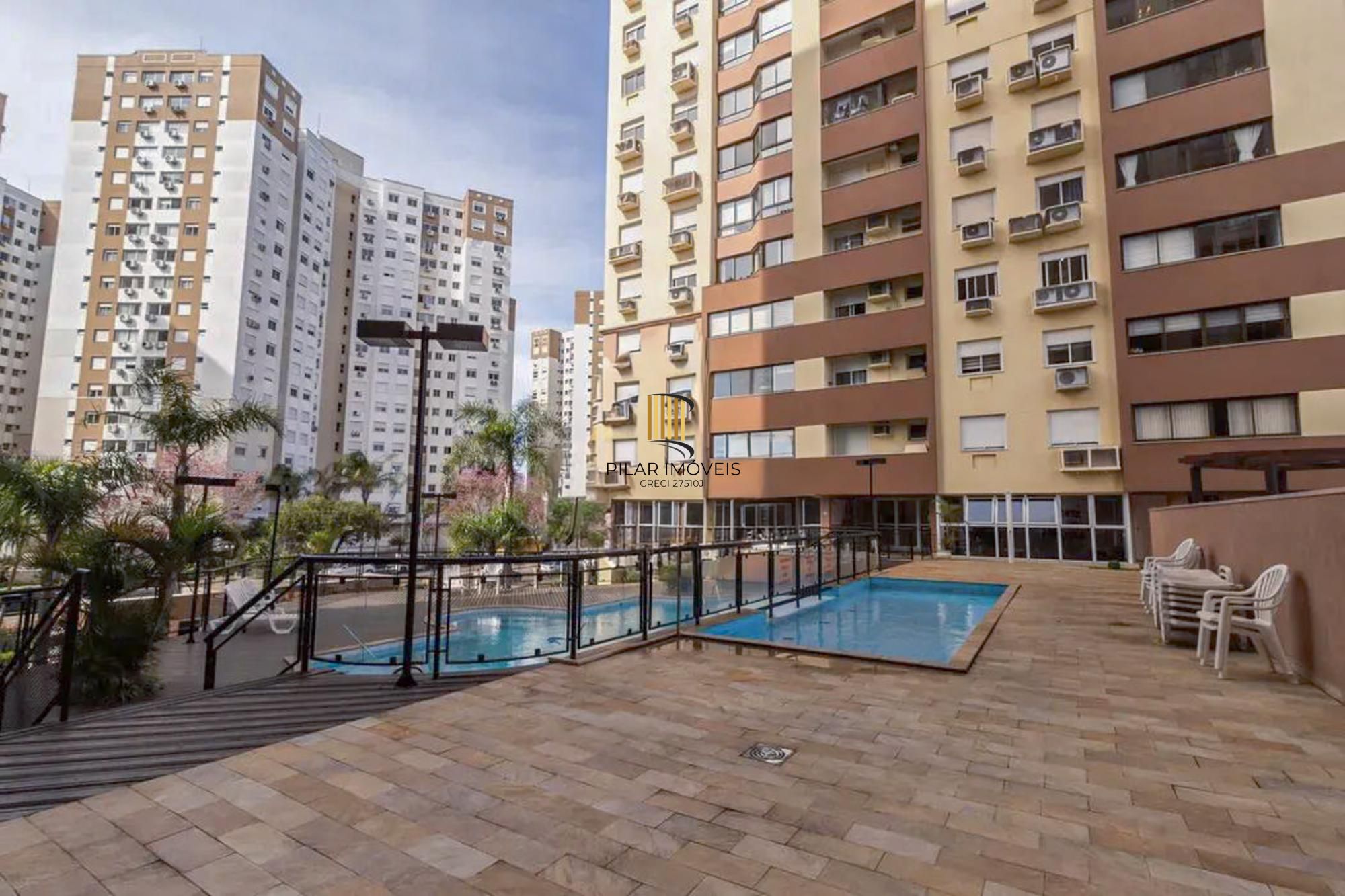 Apartamento 03 quartos com suite e garagem para 02 carros.