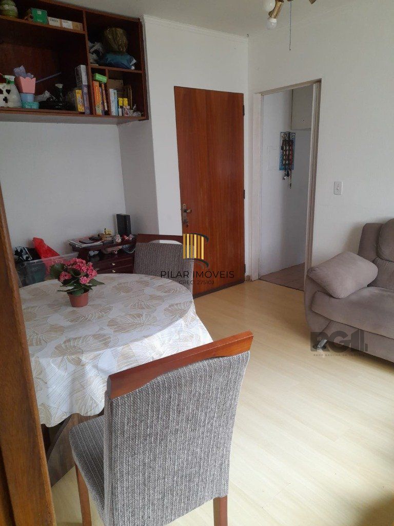 Apartamento 2 Dormitório(s) Bairro Azenha