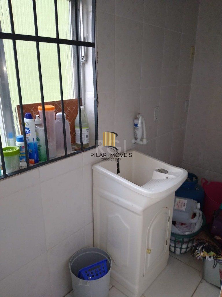 Casa para Venda - 265m², 5 dormitórios, sendo 2 suites, Floresta