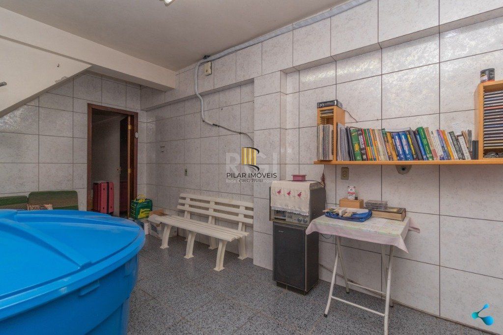 Casa para Venda - 272m², 3 dormitórios, sendo 1 suites, 2 vagas - Sarandi