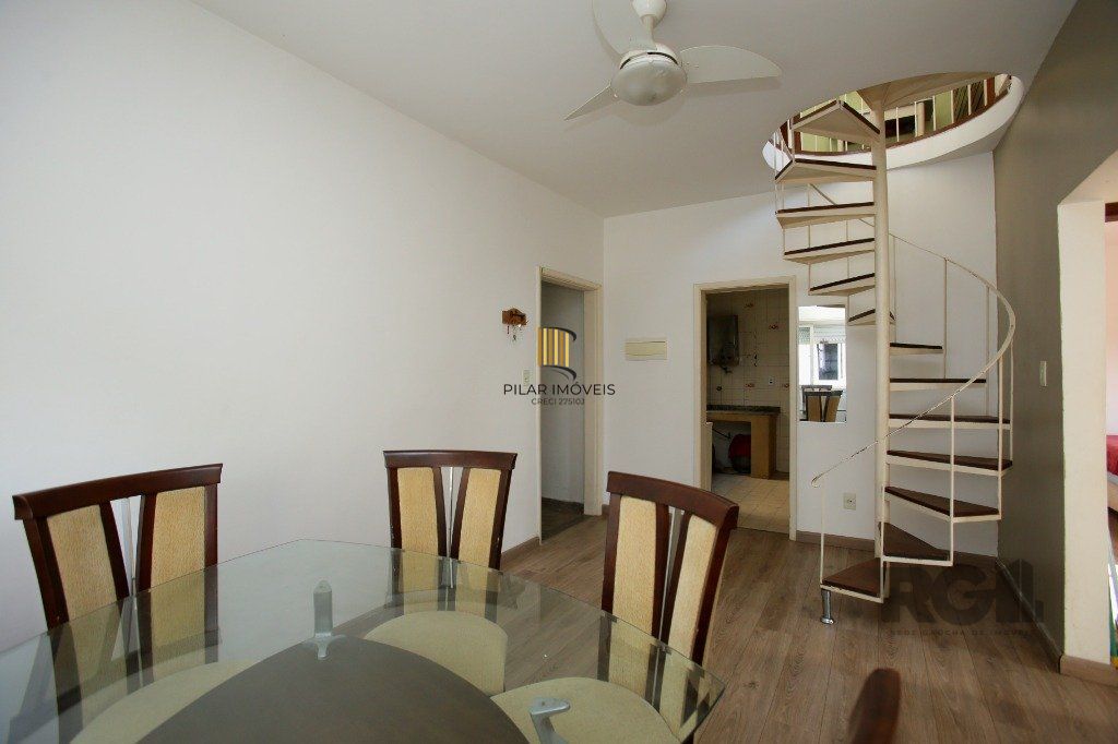 Cobertura para Venda - 115m², 2 dormitórios, 2 vagas - Nonoai