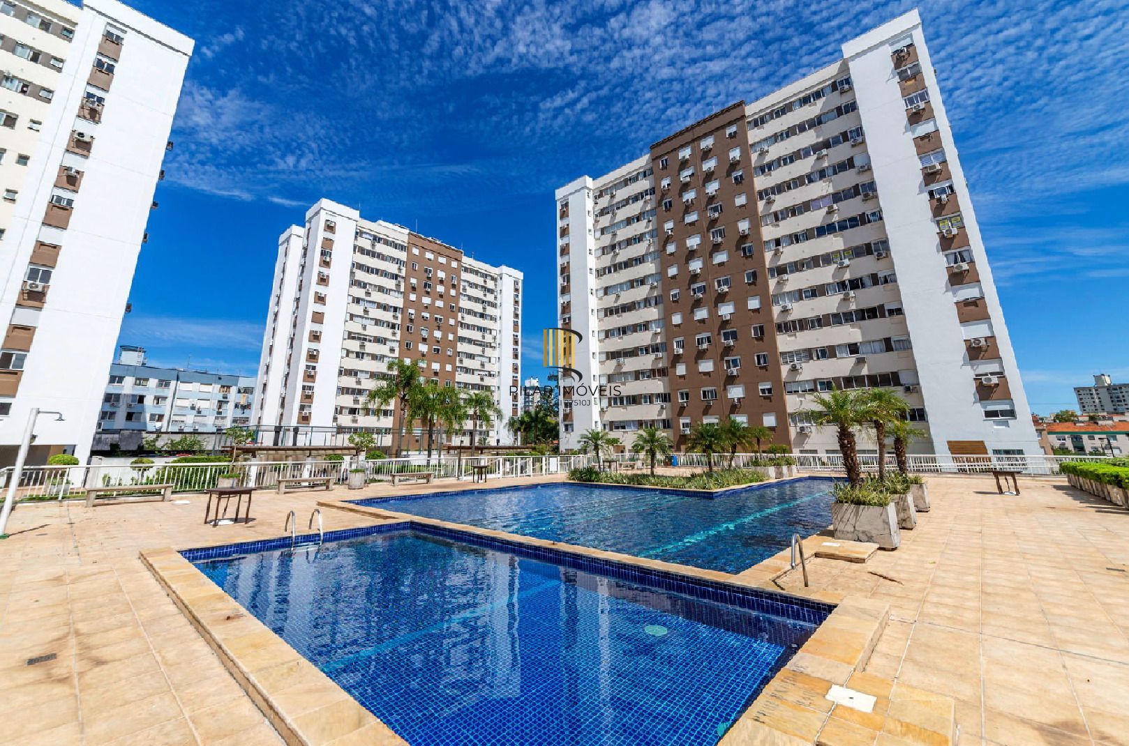 Apartamento 03 dormitorios sendo 01 suite